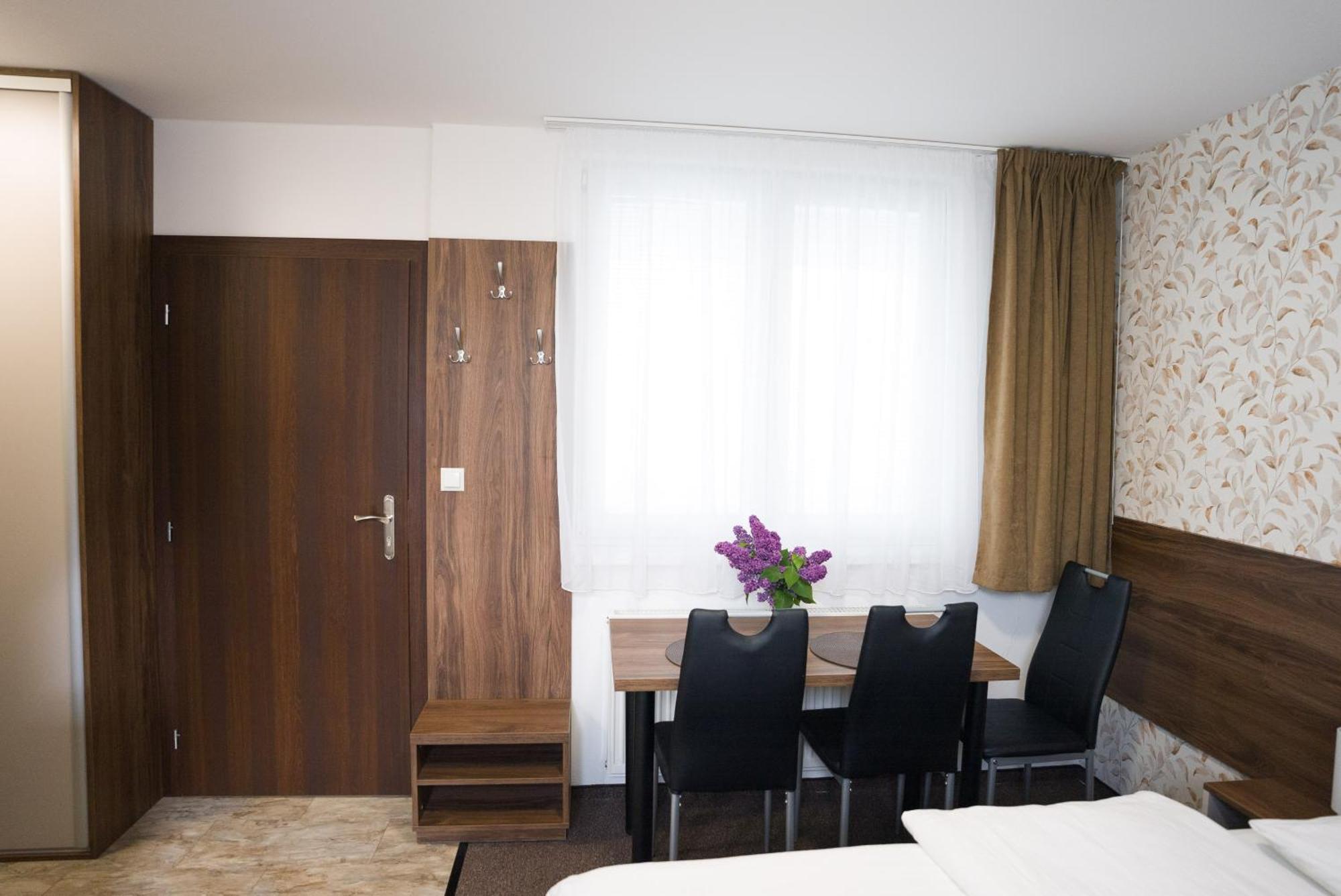 Apartmany Banff Bešeňová エクステリア 写真