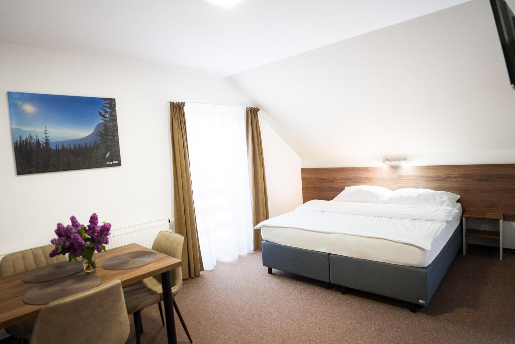 Apartmany Banff Bešeňová エクステリア 写真