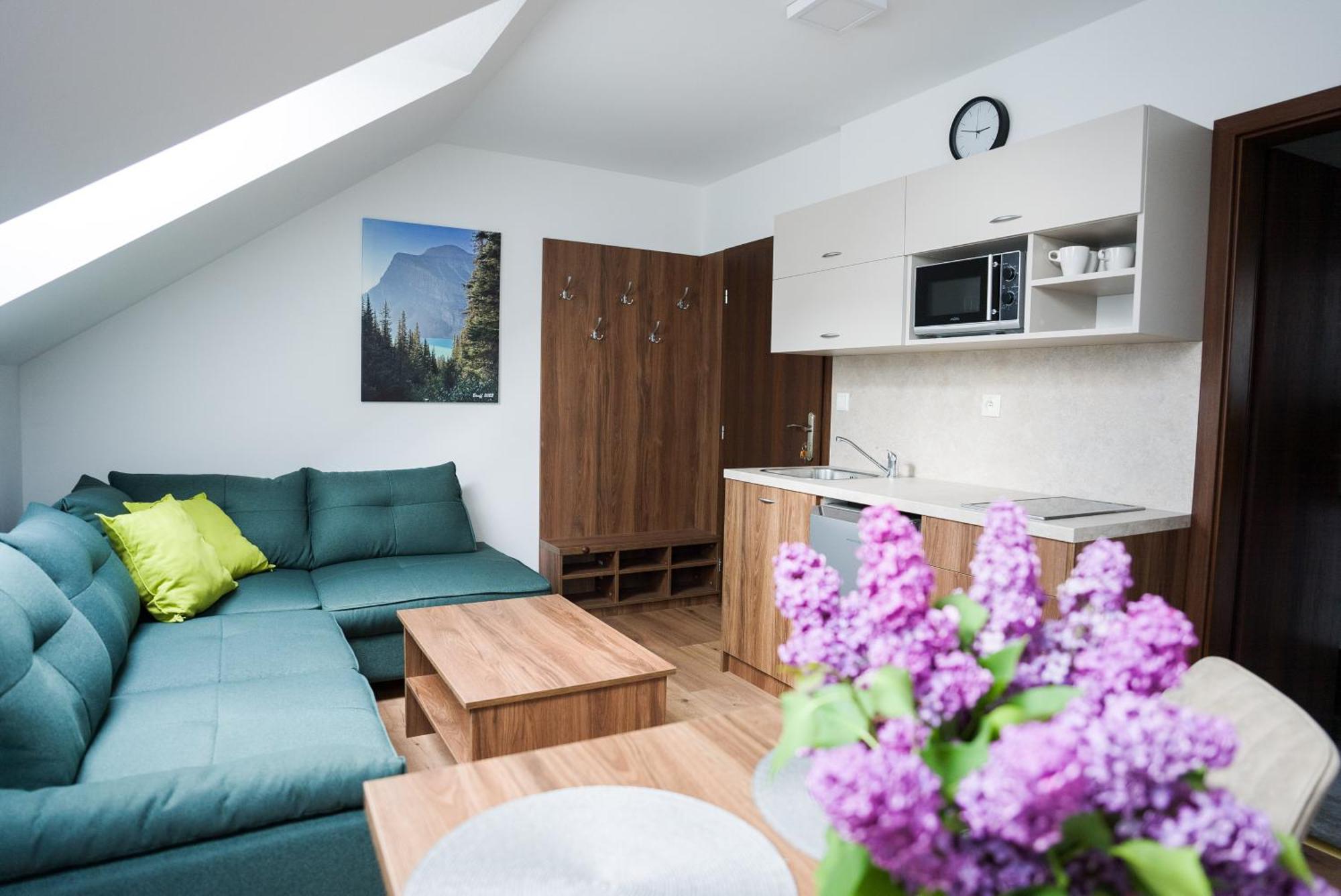 Apartmany Banff Bešeňová エクステリア 写真