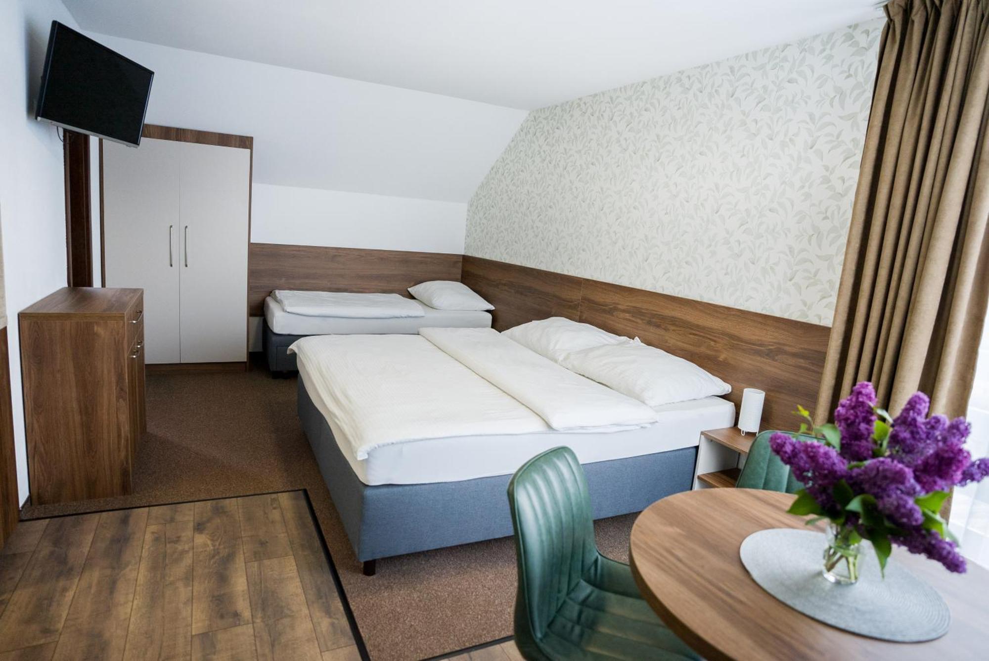 Apartmany Banff Bešeňová エクステリア 写真