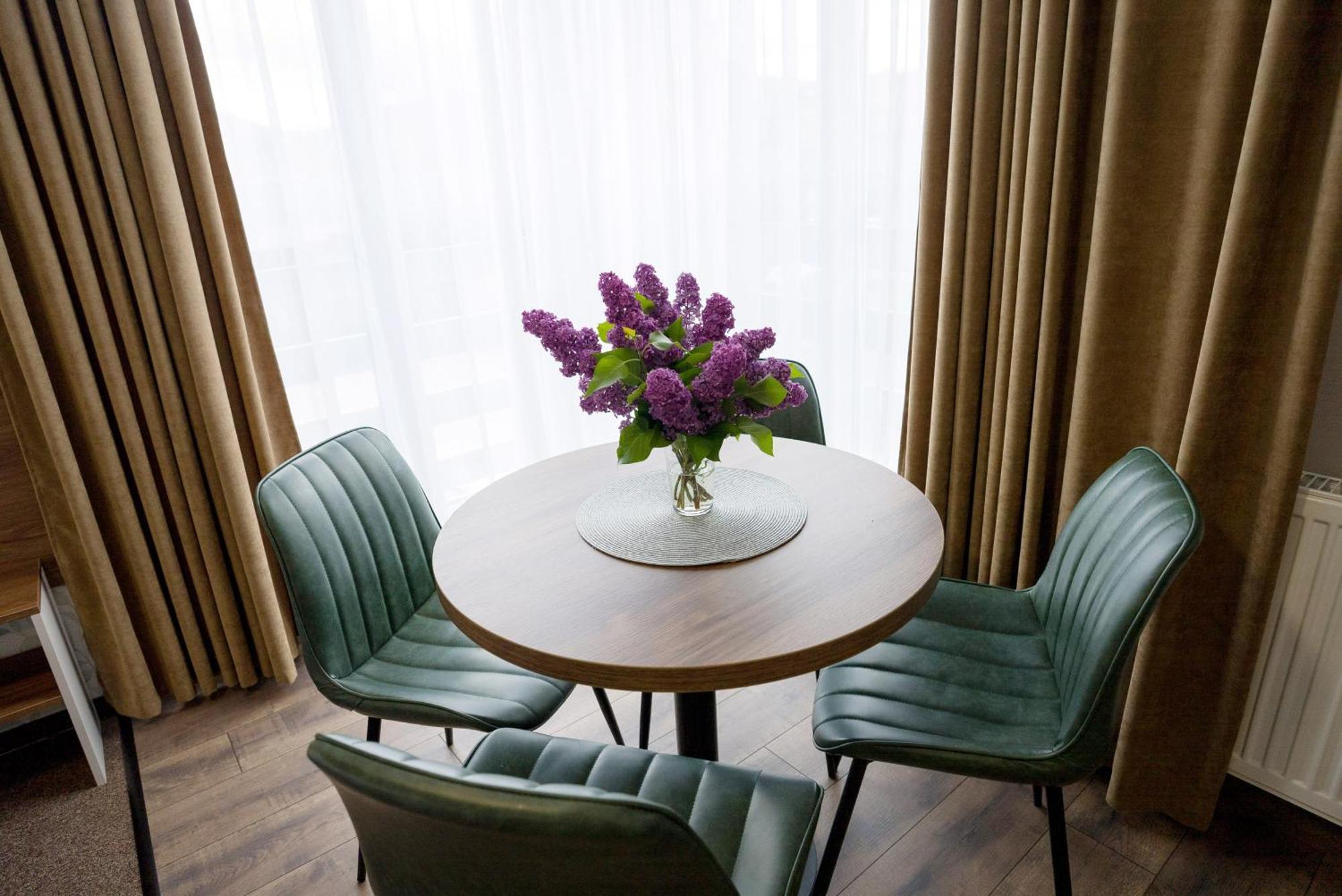 Apartmany Banff Bešeňová エクステリア 写真