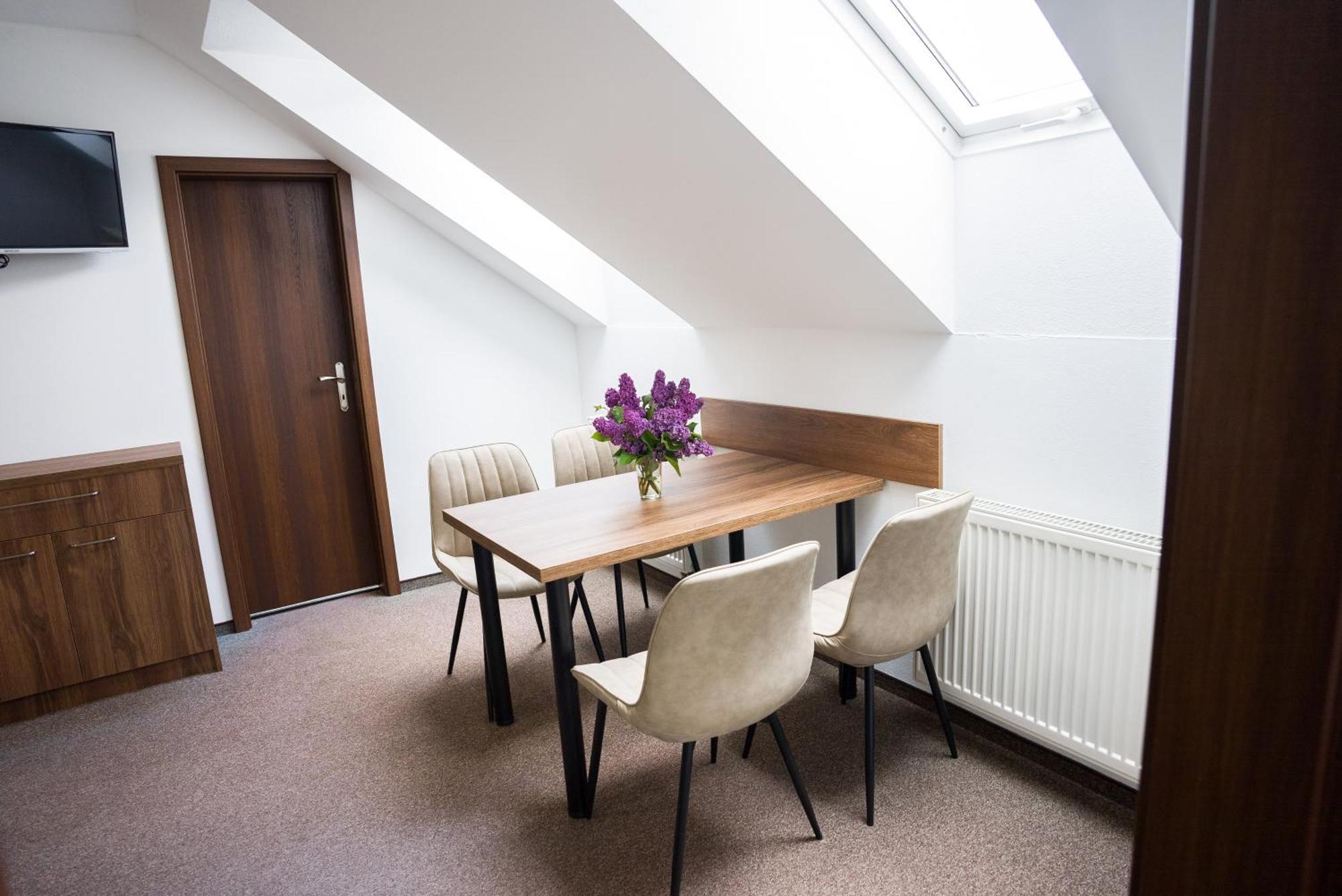 Apartmany Banff Bešeňová エクステリア 写真