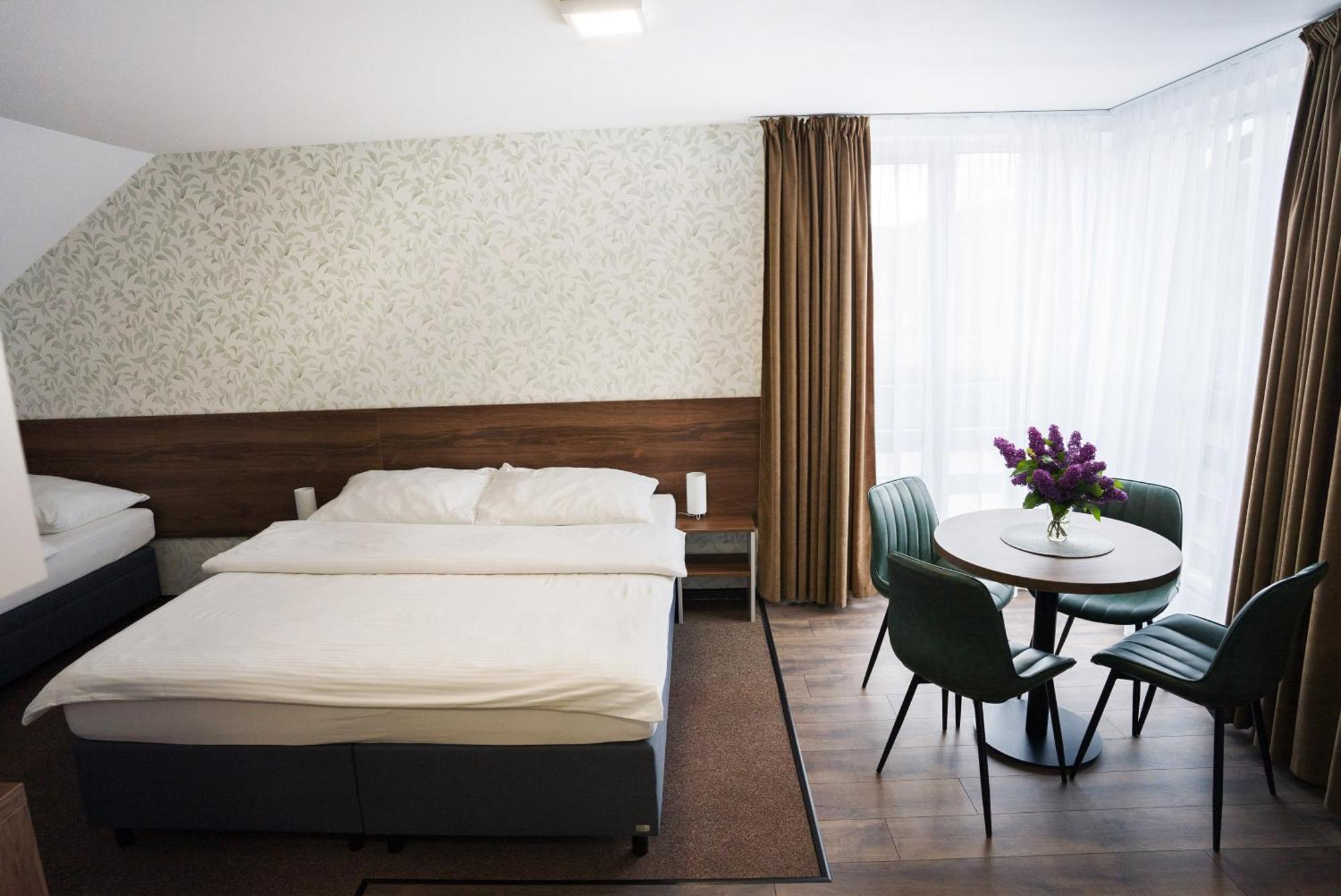 Apartmany Banff Bešeňová エクステリア 写真