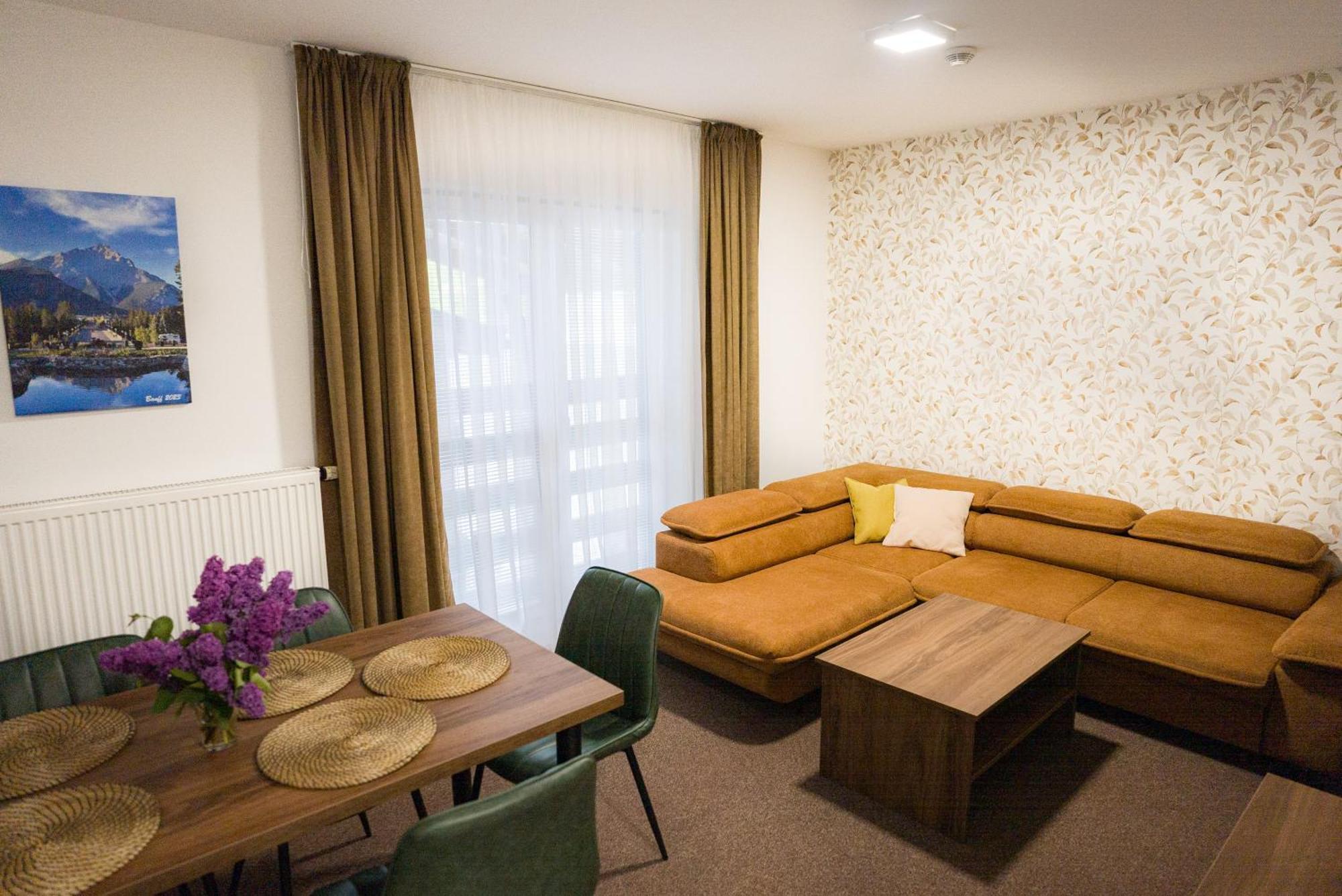 Apartmany Banff Bešeňová エクステリア 写真