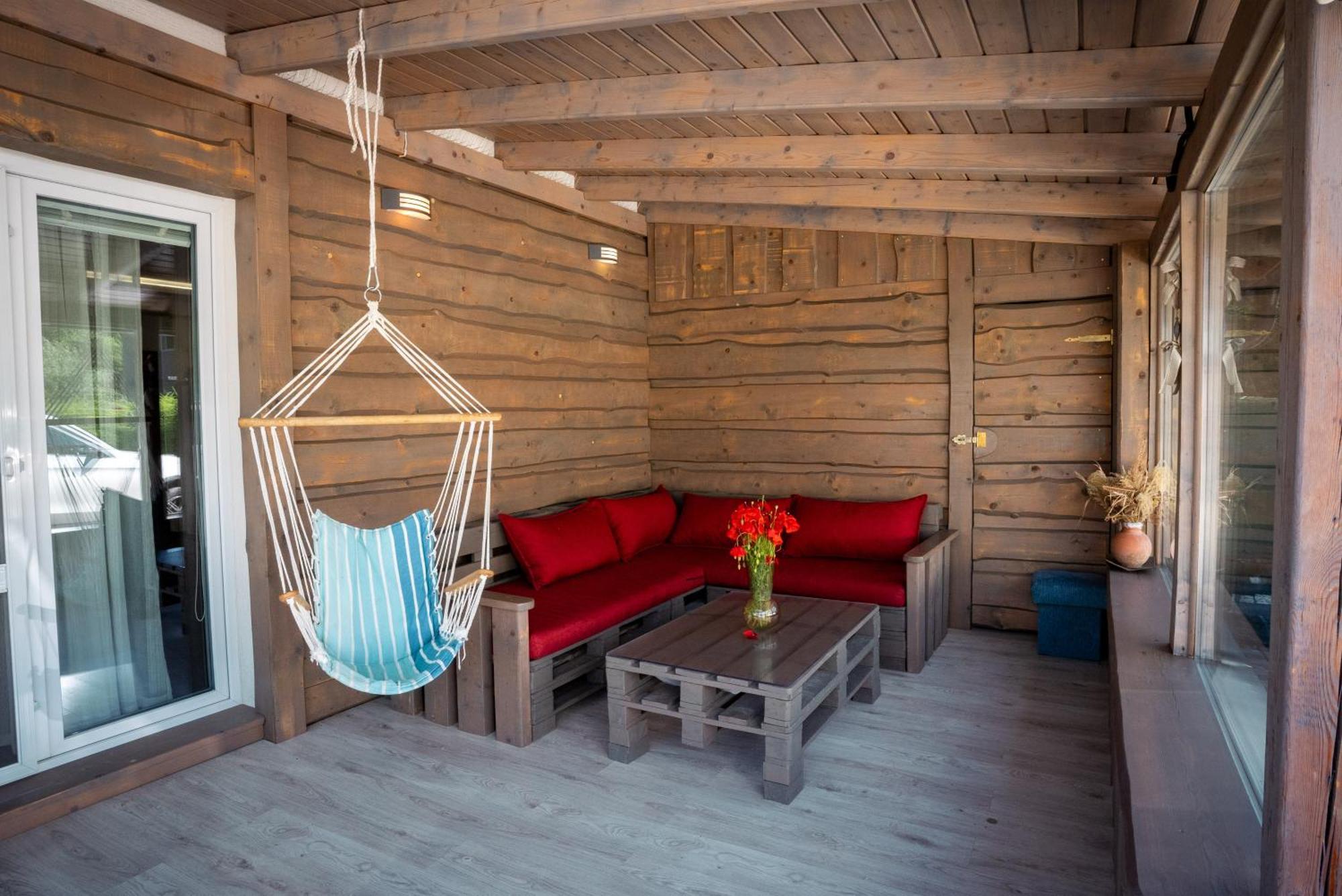 Apartmany Banff Bešeňová エクステリア 写真