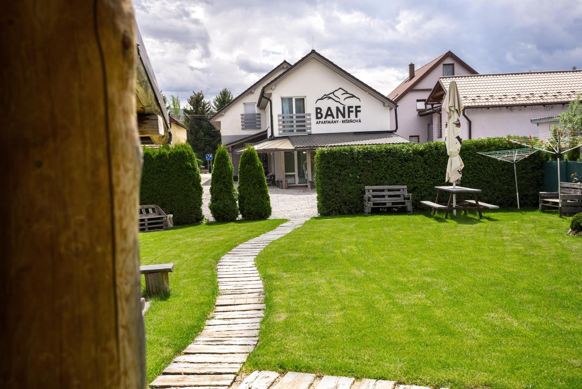 Apartmany Banff Bešeňová エクステリア 写真