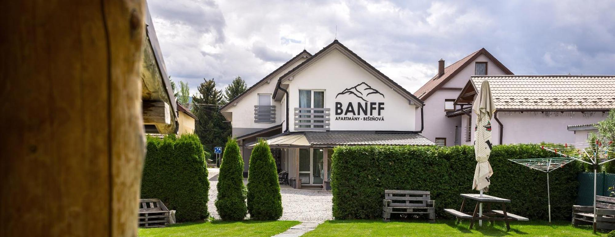 Apartmany Banff Bešeňová エクステリア 写真